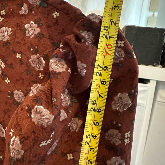 Dress with open back - Picture 11 of 11